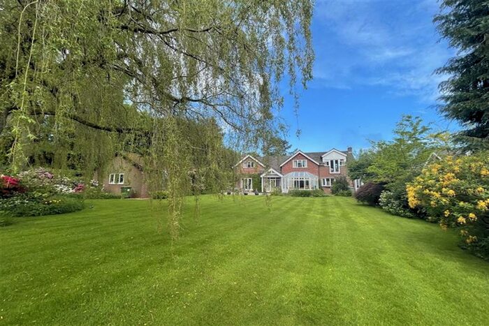 5 Bedroom Link Detached House For Sale In Woods Close, Ollerton, Knutsford, WA16