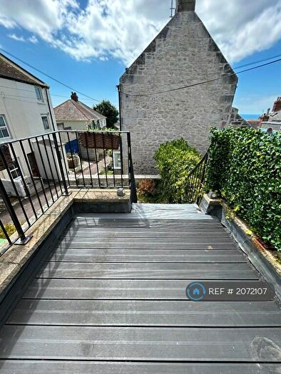 2 Bedroom Maisonette To Rent In Fortuneswell, Portland, DT5