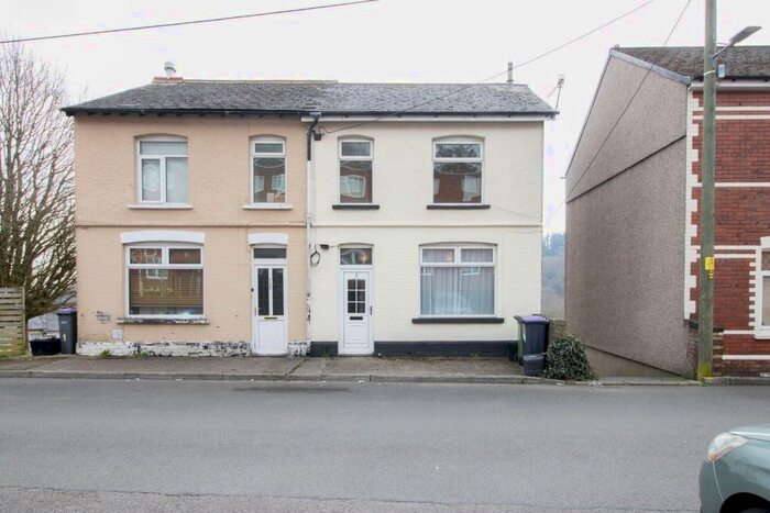 2 Bedroom Property To Rent In Coedcae Place, Pontypool, NP4