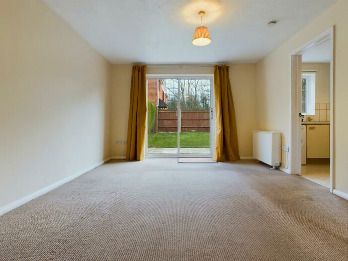 1 Bedroom Flat To Rent In Royal Close, Hatch Warren, Basingstoke, RG22