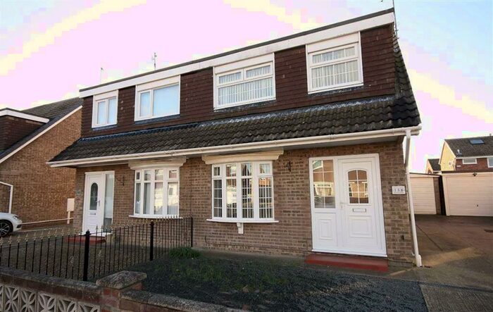 3 Bedroom Semi-Detached House To Rent In Hathersage Road, Hull, HU8
