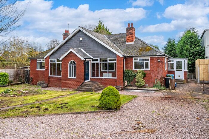 4 Bedroom Bungalow For Sale In Old Stafford Road, Slade Heath, Wolverhampton, South Staffordshire, WV10