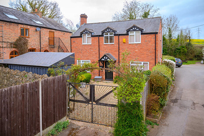 2 Bedroom Detached House For Sale In Main Street, Newbold, CV21