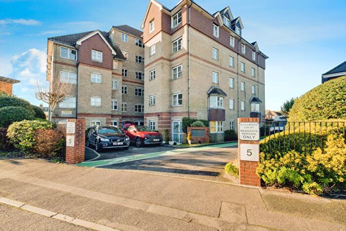 2 Bedroom Apartment For Sale In Halebrose Court, Southbourne, BH6
