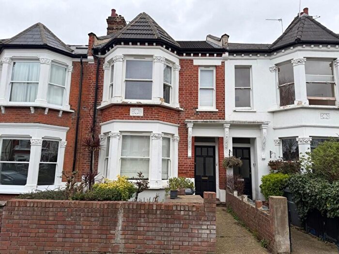 1 Bedroom Flat To Rent In Inderwick Road, London, N8