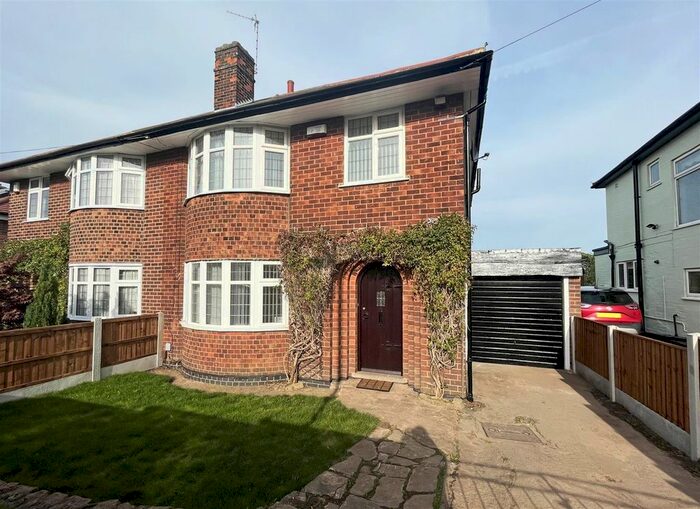 3 Bedroom Semi-Detached House To Rent In Greys Road, Woodthorpe, Nottingham, NG5