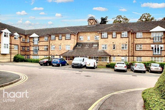 1 Bedroom Apartment For Sale In Earls Meade, Luton, LU2