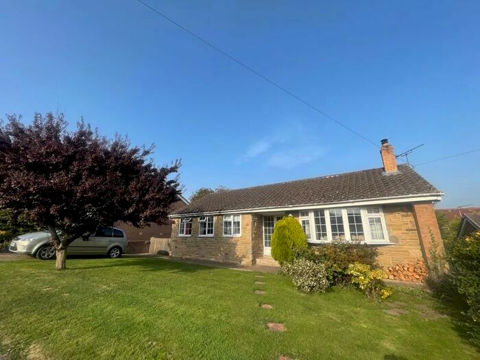 3 Bedroom Detached Bungalow For Sale In Willow Rise, Kirkbymoorside, York, YO62
