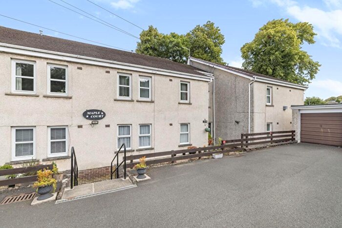 3 Bedroom Maisonette For Sale In Maple Court, North Street, Strathaven, ML10