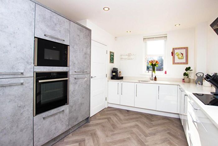 3 Bedroom Town House For Sale In Burton Close, Darwen, BB3