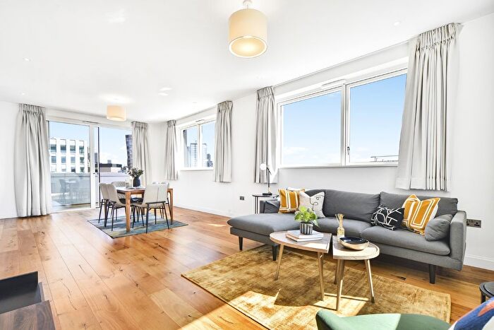 3 Bedroom Flat To Rent In Carpet Street, London, E15