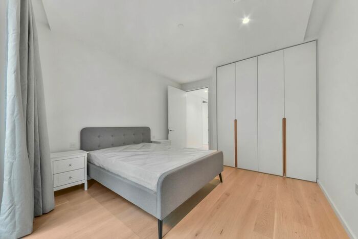 2 Bedroom Flat To Rent In Cadence Court, Kings Cross, London, N1C