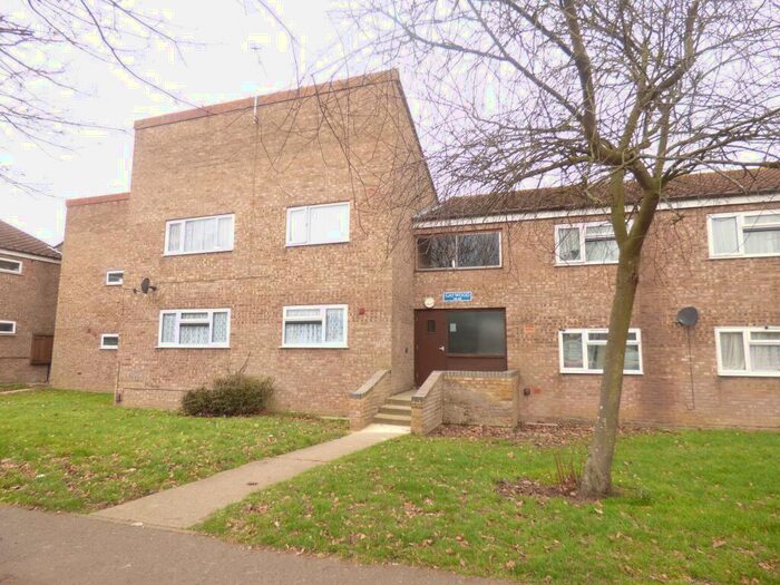 1 Bedroom Flat To Rent In Gaywood, Laindon, SS15