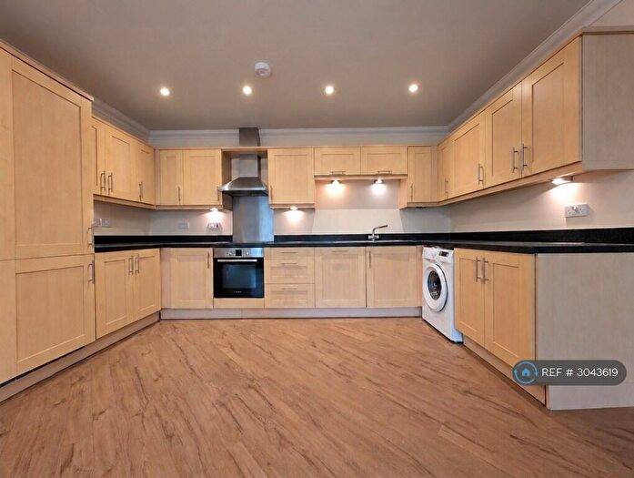 3 Bedroom Flat To Rent In George Roche Road, Canterbury, CT1