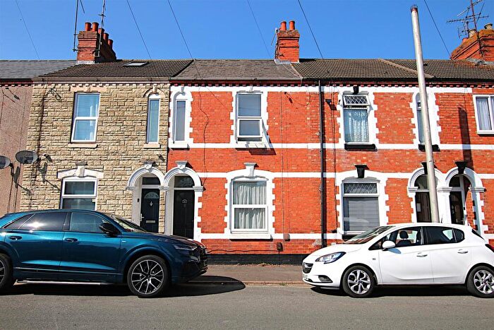 3 Bedroom Terraced House For Sale In Thirlestane Road, Far Cotton, NN4