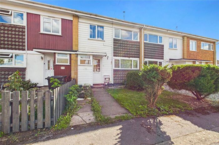 3 Bedroom Terraced House For Sale In Meadow Way, Meadow Way, Reading, RG7