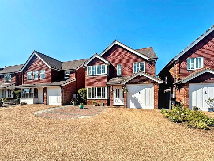 4 Bedroom Detached House For Sale In Letheren Place, Eastbourne, BN21
