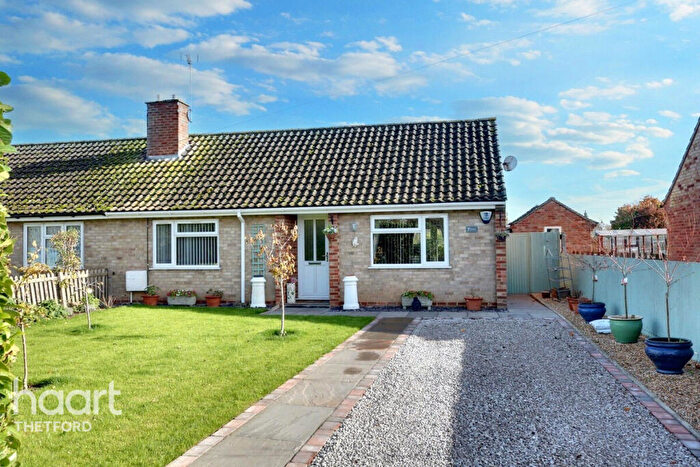 1 Bedroom Semi-Detached Bungalow For Sale In Wake Avenue, Mildenhall, IP28