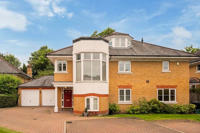4 Bedroom Detached House To Rent In St. David's Drive, Englefield Green, Egham, TW20