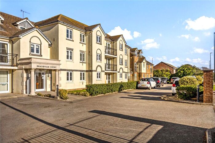 2 Bedroom Flat For Sale In Brighton Road, Lancing, West Sussex, BN15