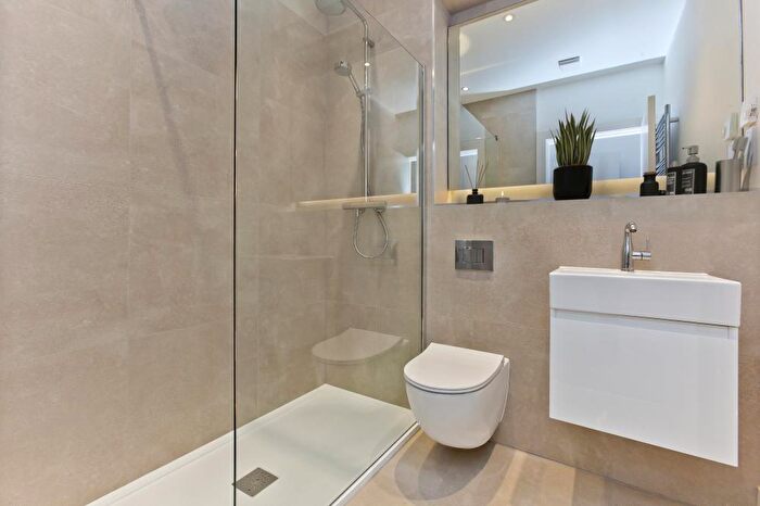 3 Bedroom Flat To Rent In , Castle Gogar Rigg, Edinburgh, EH12