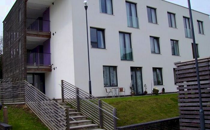 2 Bedroom Flat To Rent In Alfred Court, Whyteleafe CR3