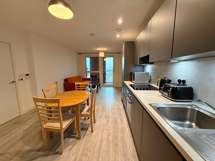 1 Bedroom Flat To Rent In Thunderer Street, E13