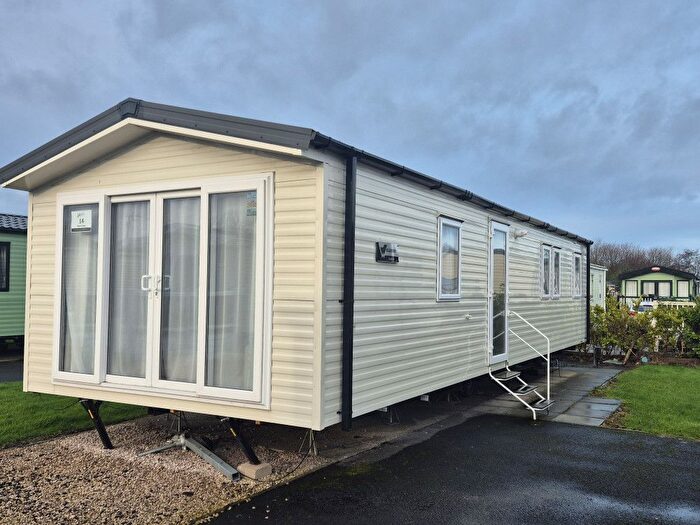 3 Bedroom Park Home For Sale In Southport New Rd Banks, Southport, PR9