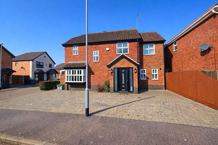 4 Bedroom Detached House To Rent In Broadacres, Luton, LU2