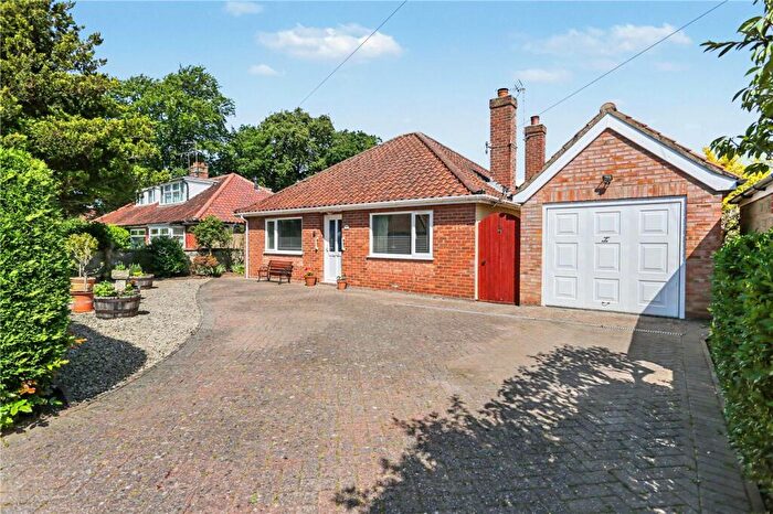 3 Bedroom Bungalow For Sale In Spinney Close, Thorpe St Andrew, Norwich, Norfolk, NR7
