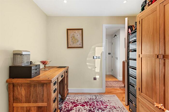 2 Bedroom Flat For Sale In Flat, Skipper House, Norwich, NR1