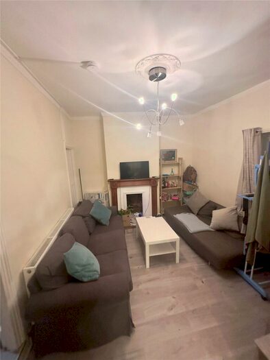 5 Bedroom End Of Terrace House To Rent In Leahurst Road, London, SE13