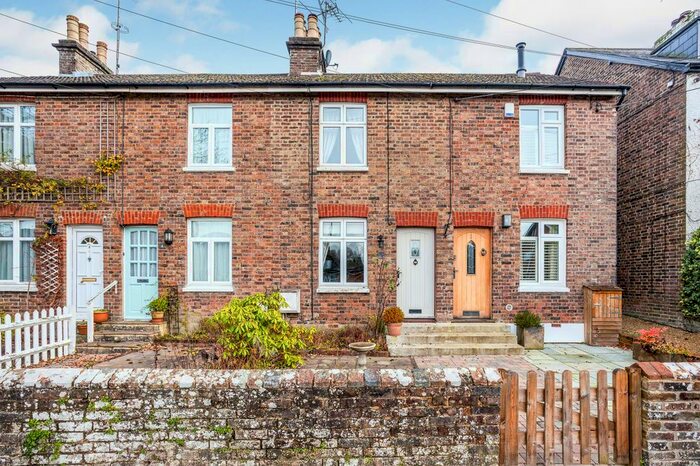 2 Bedroom Terraced House To Rent In Hickmans Lane, Lindfield, Haywards Heath RH16