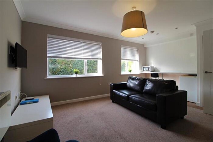 Studio To Rent In Pages Gardens, Reading Road, Pangbourne, Reading, RG8