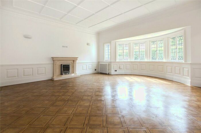 5 Bedroom Semi-Detached House To Rent In Kidderpore Avenue, London, NW3