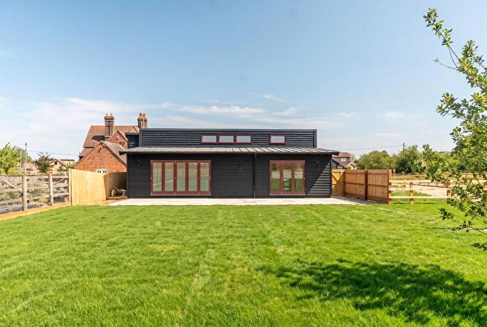 3 Bedroom Barn Conversion For Sale In The Rye, Eaton Bray, LU6
