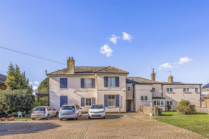 2 Bedroom Cottage For Sale In Elmleigh House, Leigh Road, PO9