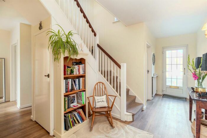 4 Bedroom Detached House To Rent In Yarmouth, PO41