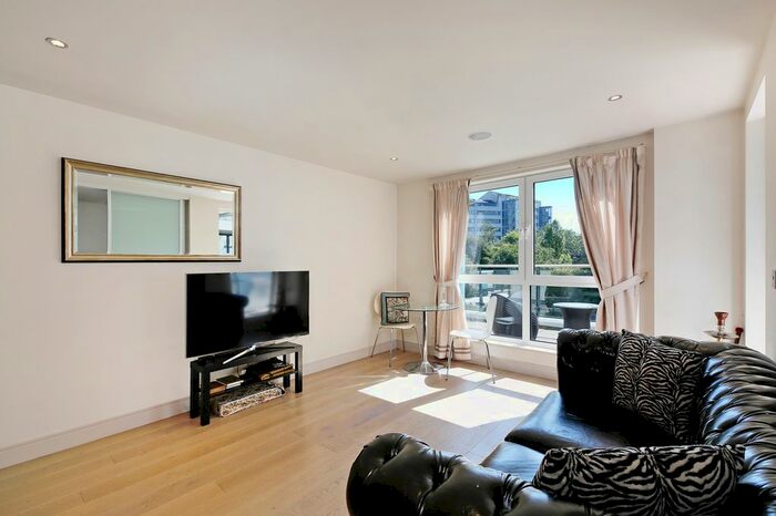 1 Bedroom Flat To Rent In Townmead Road, London, SW6