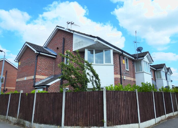 1 Bedroom Flat To Rent In Zeals Garth, Bransholme, HU7