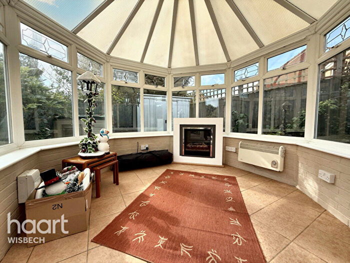 4 Bedroom Detached House For Sale In Grove Gardens, Elm, PE14