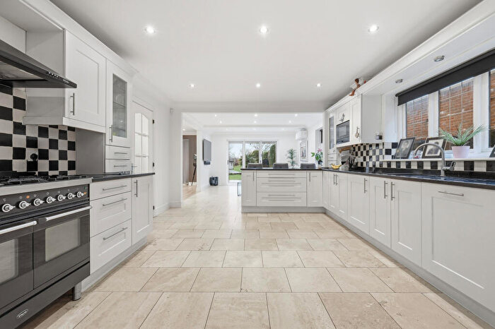 5 Bedroom Detached House For Sale In Homestead Road, Ramsden Bellhouse, Billericay, CM11