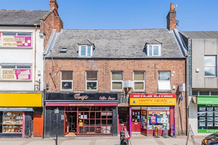 2 Bedroom Apartment To Rent In Silver Street, Kettering, NN16