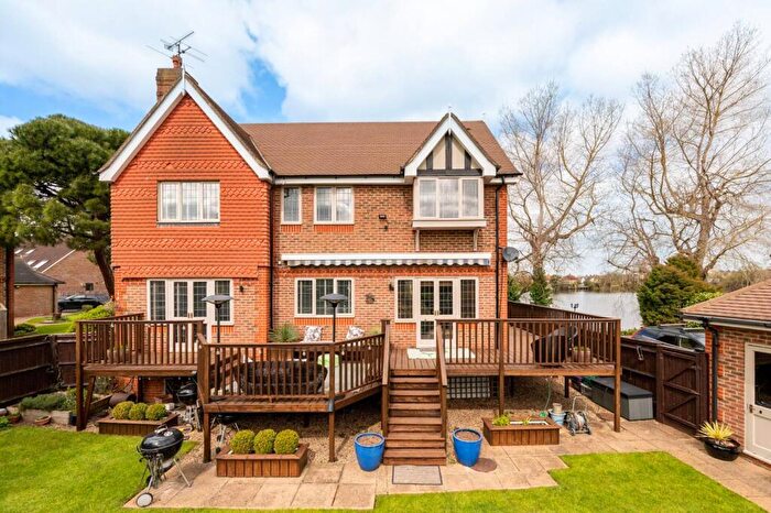 4 Bedroom House For Sale In Ray Mill Road East, Maidenhead, SL6