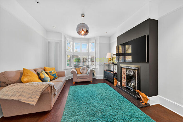 3 Bedroom Terraced House For Sale In Sussex Road, South Croydon, CR2