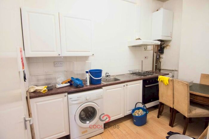 4 Bedroom Flat To Rent In Tilloch Street, London, N1