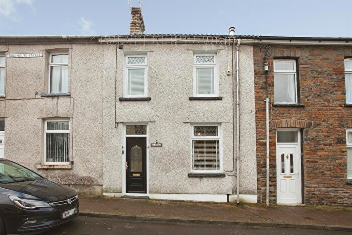4 Bedroom Terraced House For Sale In Kirkhouse Street, Pontypridd, CF37