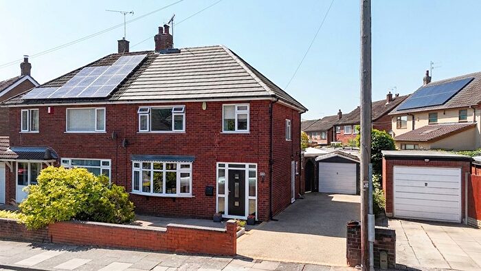 3 Bedroom Semi-Detached House For Sale In Perthy Grove, Stoke-On-Trent, ST4