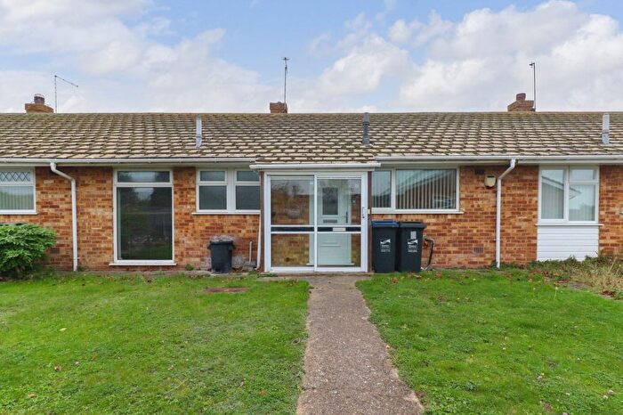 2 Bedroom Bungalow For Sale In Pluckley Gardens, Margate, CT9