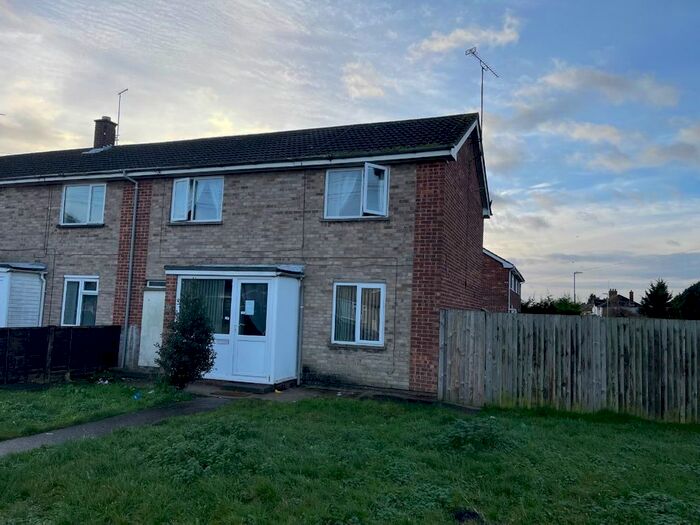 3 Bedroom Semi-Detached House To Rent In Ollard Avenue, Wisbech, PE13